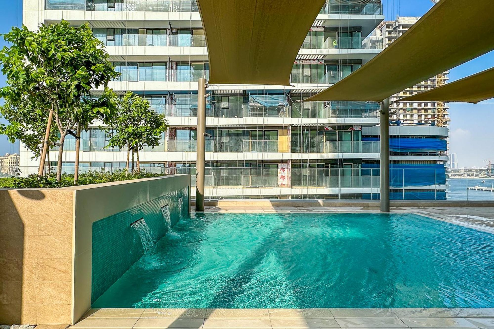 Marvelous In Beachfront Private Apartment Dubai